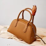 2023 New Boston Cowhide Female Bag Lady Fashion Daily Casual Shoulder Bag Girls Crossbody Messenger Commute Tote